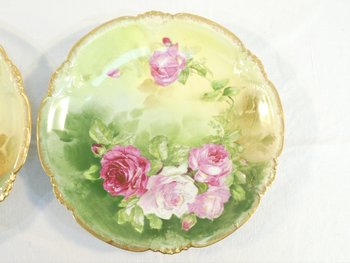 Pair Of Limoges Porcelain Plates "Mandavy De Mavaleix" Decorated With Roses