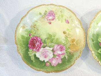 Pair Of Limoges Porcelain Plates "Mandavy De Mavaleix" Decorated With Roses