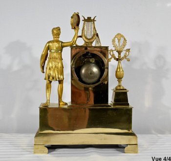 Uhr aus vergoldeter Bronze - Anfang 19.