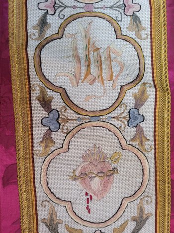 Chasuble in cherry red damask and embroidery, 19th century