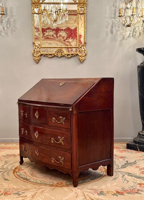 Commode Scribanne En Acajou Travail de Port d'Epoque Louis XV  Vers 1750