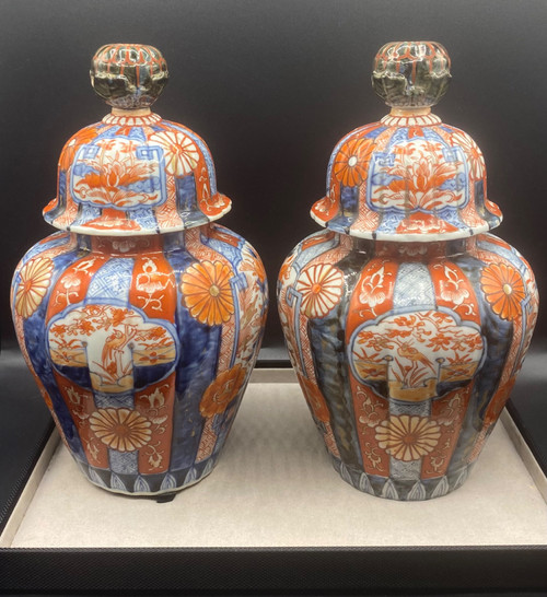 PAIR OF POTICHES IMARI