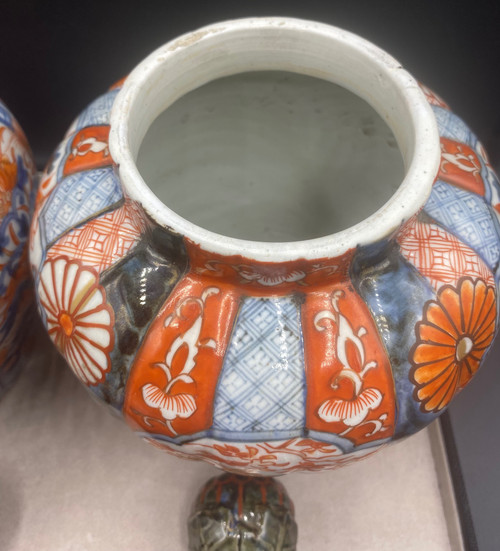 PAIR OF POTICHES IMARI