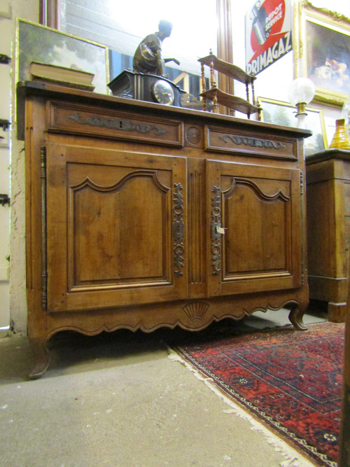 Low sideboard