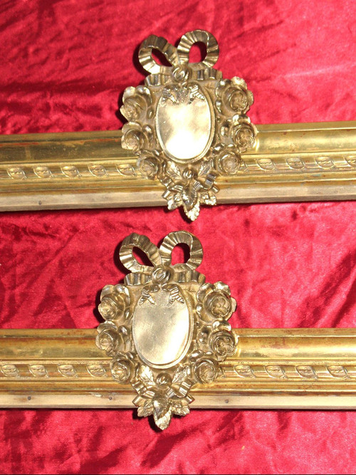 Pair of bronze valances or bedspreads 19th century in the Louis XVI style