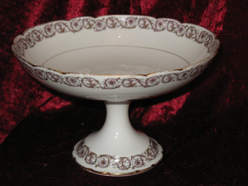 Part of a table service in porcelain of Paris, Louis XV decor, by Hache and Jullien in Vierzon