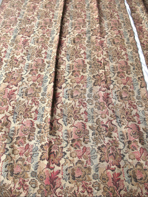 Paire de rideaux tentures portières en tissé Jacquard  motif floral style Louis XIII  fin 19ème