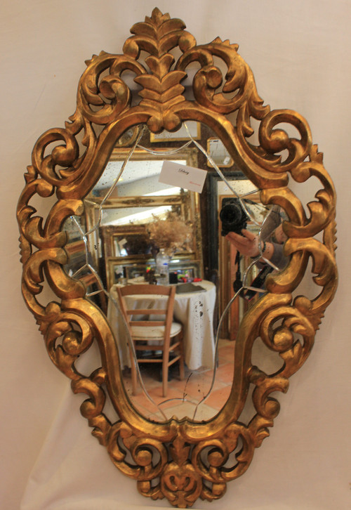 Italian Mirror Carved, Openwork, Contoured And Gilded Wood 52 X 82 Cm