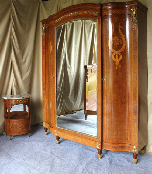 Bedroom in marquetry and rare gilt bronze ornamentation 19th Louis XVI style