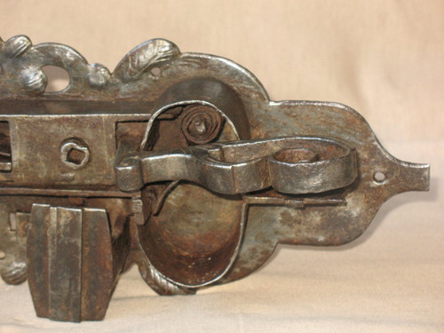 Strong wrought iron lock with its handle and key 17th century