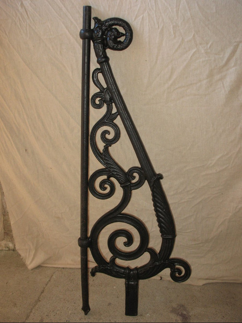 Gallows sign holder for cast iron lantern, 19th century