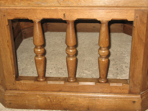 Paneling element octagonal oak table leg in Louis XIII style 19th century