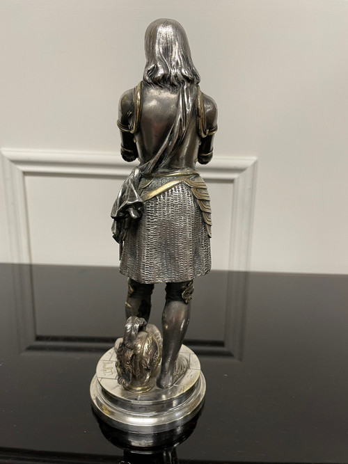 Eutrope Bouret (1833-1906) - Jeanne d'Arc in silberner Bronzerüstung