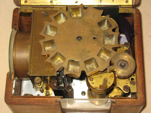 Printing chronometer recorder for pigeon fanciers in its original box from the early 20th century