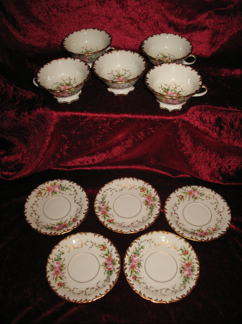 5 Limoges porcelain cups decorated with roses