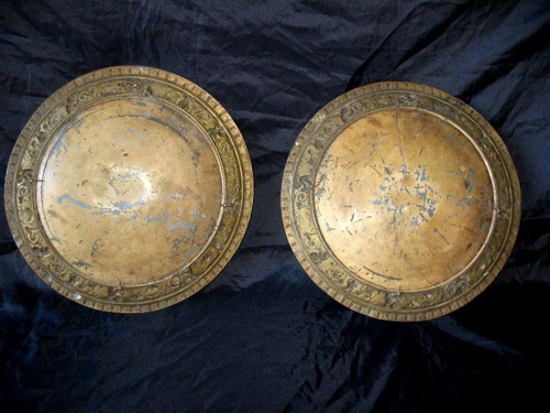 Pair of large tondos bronze frames in the Renaissance style, 19th century