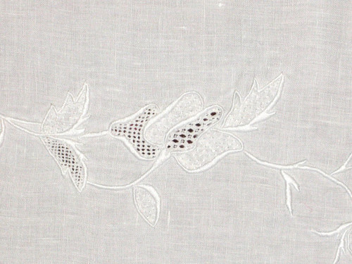 White embroidery tablecloth and days with its 12 napkins