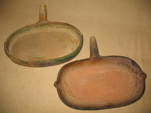 2 glazed earthenware pans from the 19th century from Saintonge