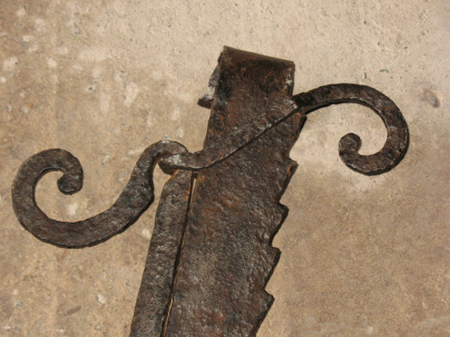 Wrought iron rack from 18th century Périgord origin