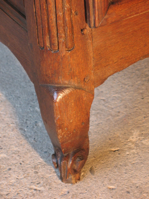 Armoire de mariage  sculptée en chêne époque 19ème Origine Normandie