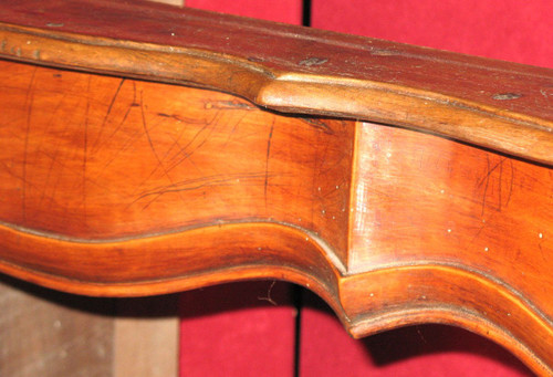 Walnut mantel with crossbow front and molded sides from the Regency period Origin Périgord 18th century