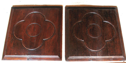 4 carved walnut panels from the 17th century Périgord