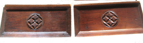 4 carved walnut panels from the 17th century Périgord