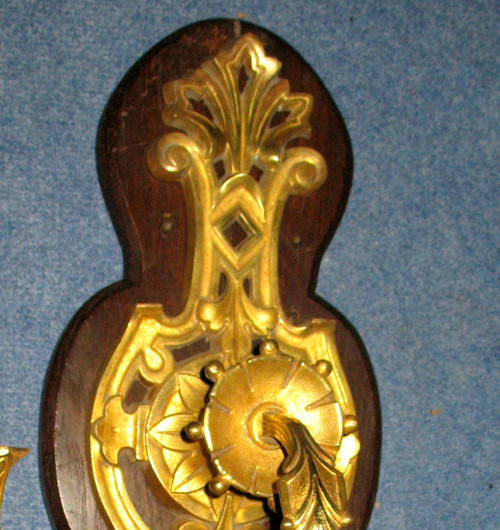 Grande applique en bronze de style gothique époque 19ème à 3 bras de lumière