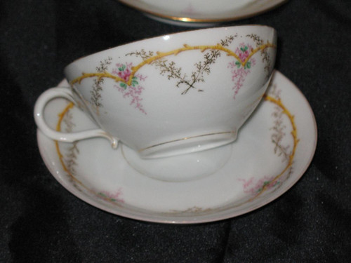 Tea service in Limoges porcelain J. Pouyat