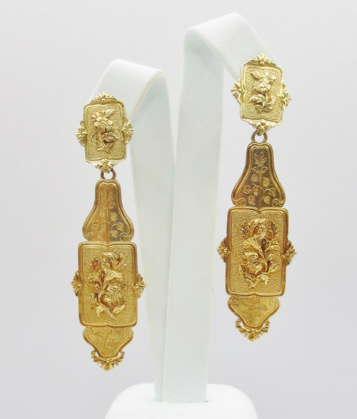 Earrings, gold, circa 1830.