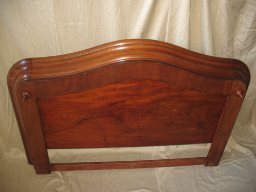 Large mahogany canopy bed canopy 19th century Restoration style