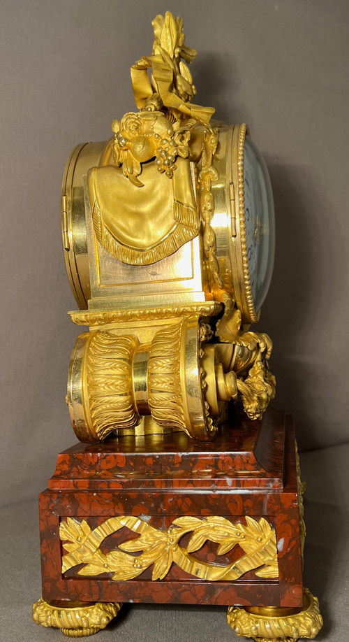 Important Louis XVI style Napoleon III period Griotte Red Marble and gilt bronze clock