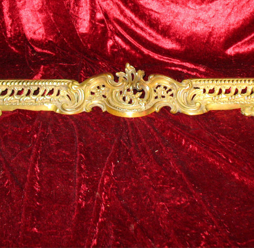 Bronze mantel from the 19th century in the Louis XV style