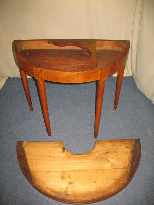 Louis XVI 18th century game table in solid cherry wood