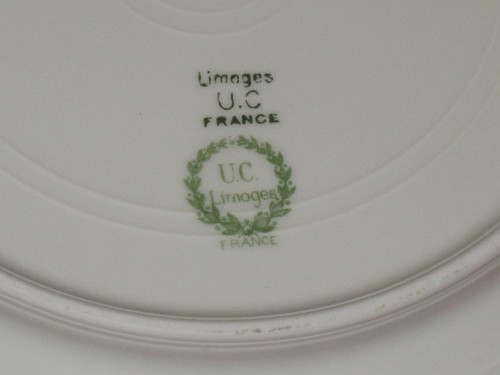 Table service in Limoges porcelain with floral decoration 101 pieces Louis XVI style 20th century