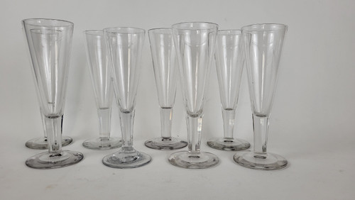 Set of 8 crystal champagne flutes