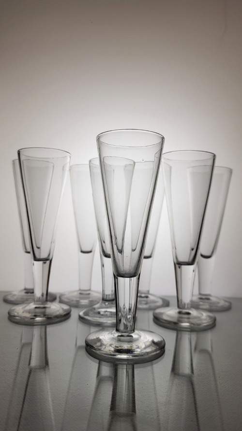 Set of 8 crystal champagne flutes