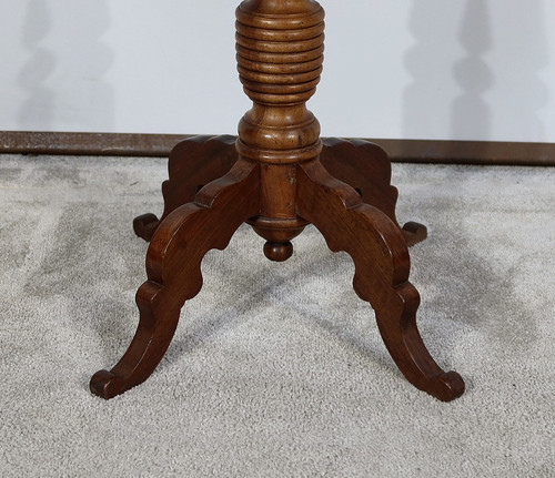 Small Oak and Walnut Pedestal Table - Late 19th century