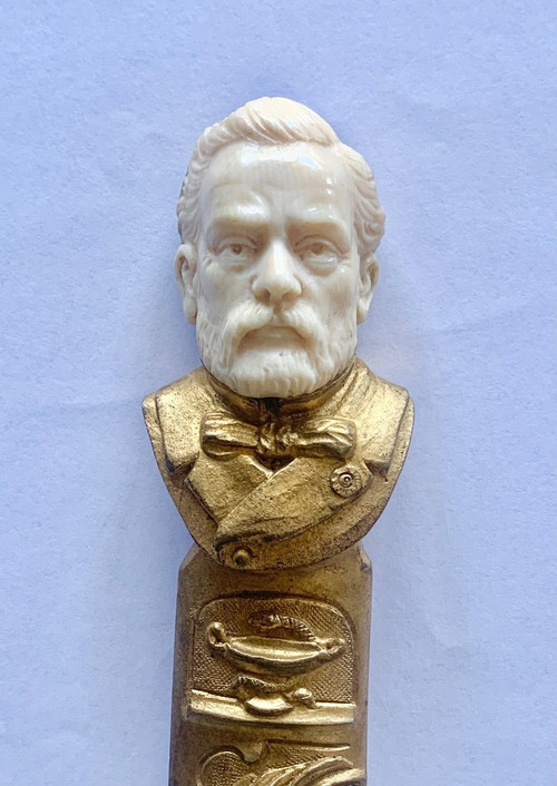 Bernoud Eugène Coupe-papier Buste De Louis Pasteur