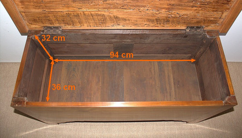 Kleine regionale Maie aus massivem Kirschbaumholz - 2. Hälfte des 19.