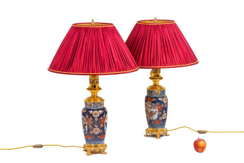 Coppia di lampade Imari in porcellana e bronzo dorato, 1880 circa, Ls4547631