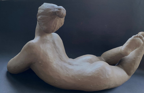 Nu féminin. Sculpture en grès. Manufacture Lladro. Nao. Milieu XXème.