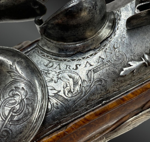 Flintlock pistol signed Dars in Angers. Silver trim. - France - Early 18th century