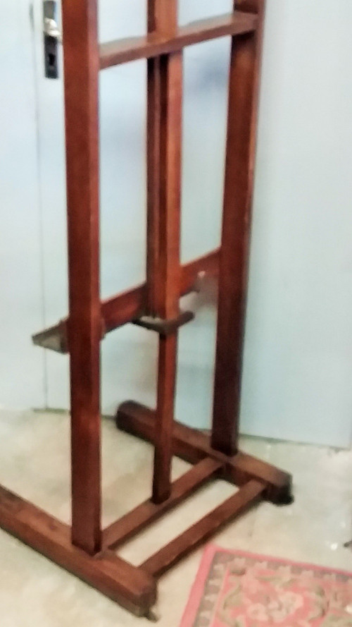 Beech easel around 1930 closed top 156 width 56 depth 54.5 cm open top 240 cm