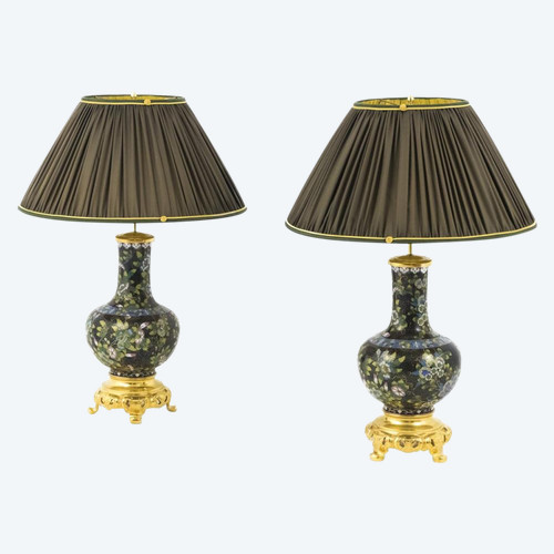 Paire de lampes en émail cloisonné noir et bronze doré, vers 1880 - LS37131001