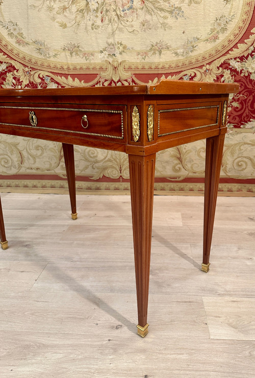 Jean-baptiste Courte, Flat Desk In Mahogany Louis XVI Period Around 1780 Stamped