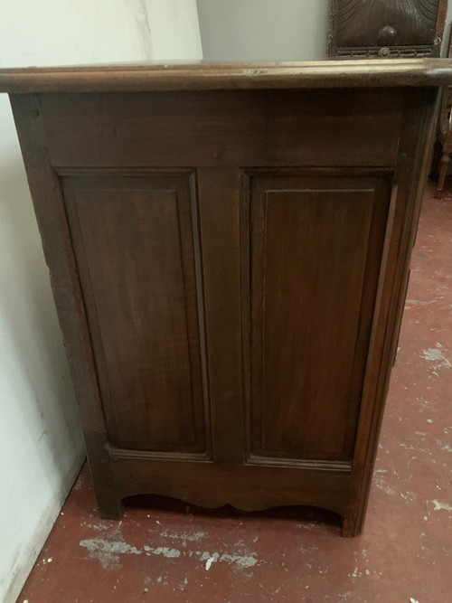 Provincial Commode In Solid Walnut XVIII Century