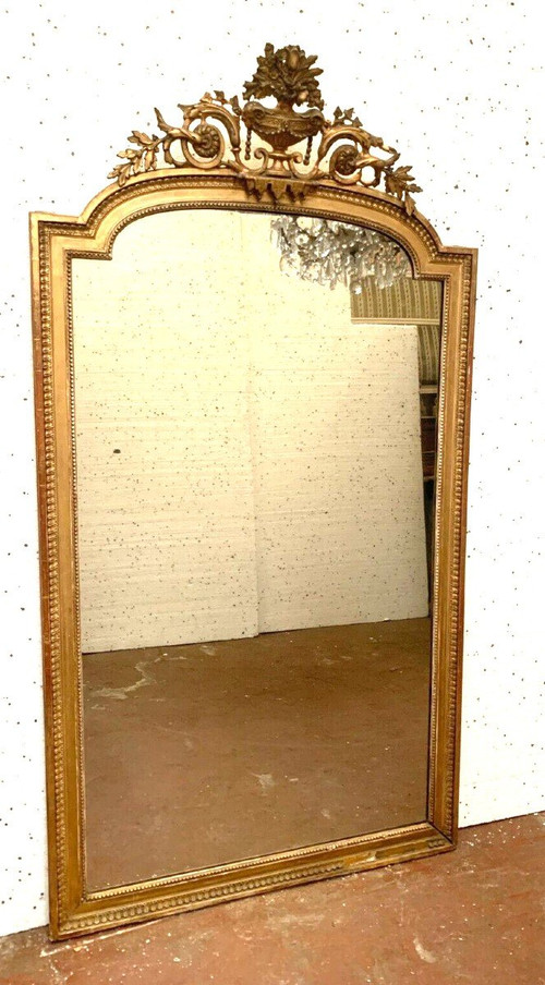 Louis XVI Style Mirror In Wood And Golden Stucco XIX Century