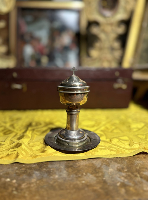 Ciborium Of The Sick And Paten, In Silver - circa 1815