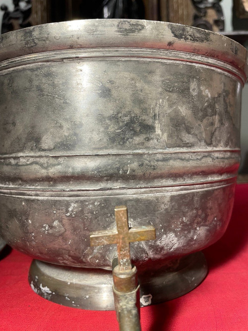 Holy Or Baptismal Water Fountain In Pewter - Early 18th Century